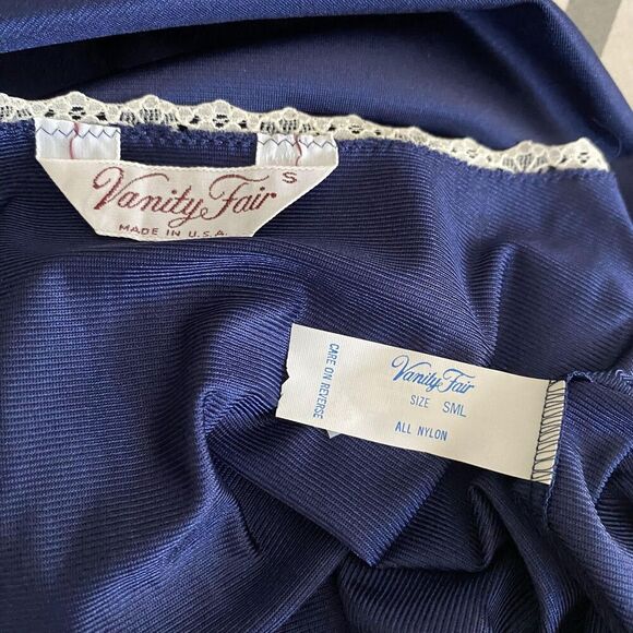 Vintage Vanity Fair Nightgown Robe Set Womens Small Medium Navy Lace Trim 70s - Picture 8 of 9